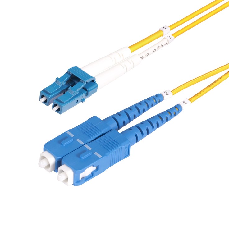 StarTech.com 5m (16.4ft) LC to SC (UPC) OS2 Single Mode Duplex Fiber Optic Cable, 9/125µm, 100G, Bend Insensitive, Low Insertion Loss - LSZH Fiber Jumper Cord